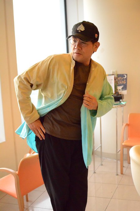 俳優・タレントの別所哲也さんがご着用